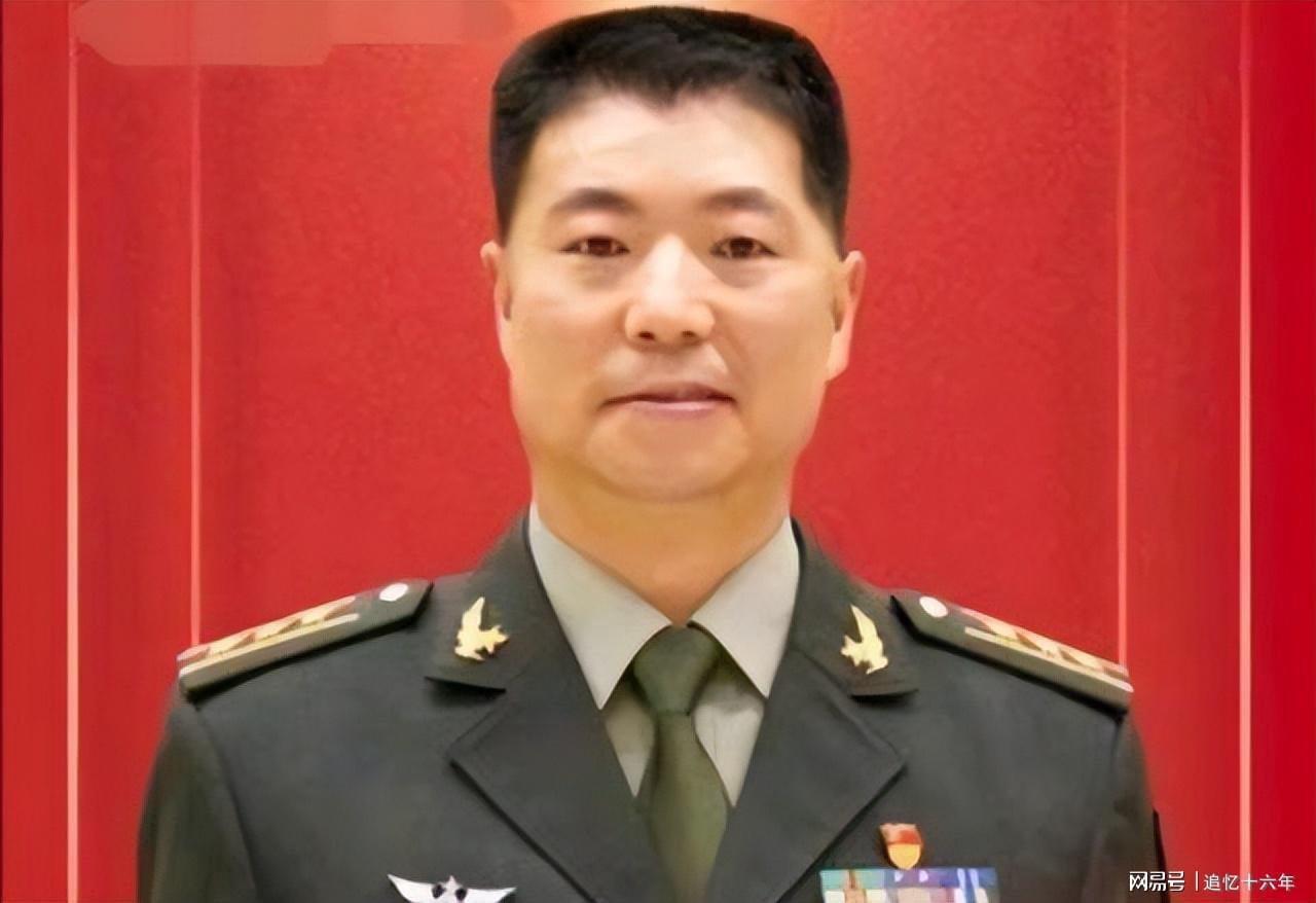 开云官网-“英雄团长”祁发宝，再次出镜大会，如今晋升新的职务